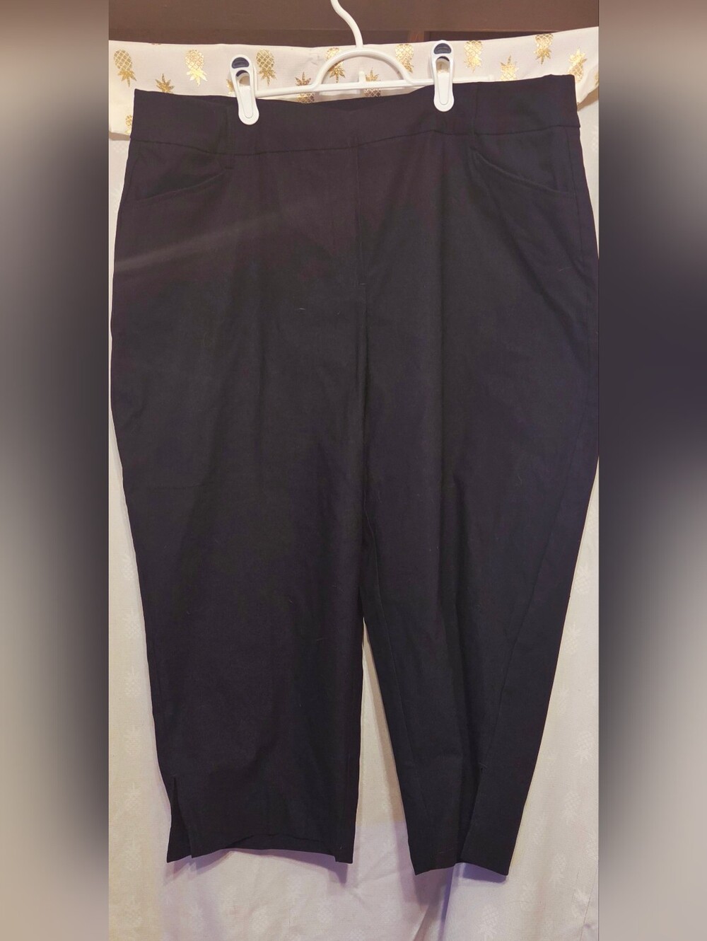 Penningtons Black Capri Dresd Pants